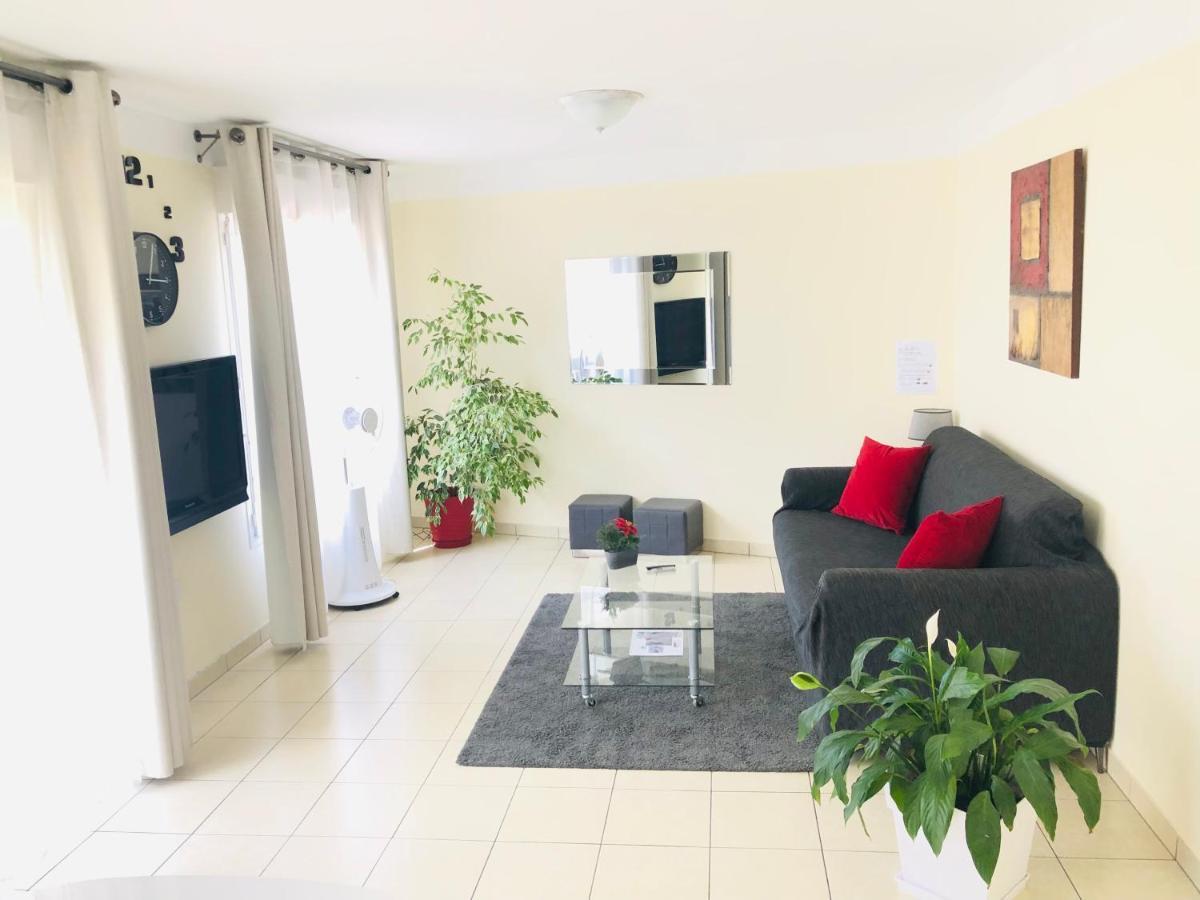 Beautiful Apartment Near Geneva Сен-Жульен-ан-Женевуа Экстерьер фото