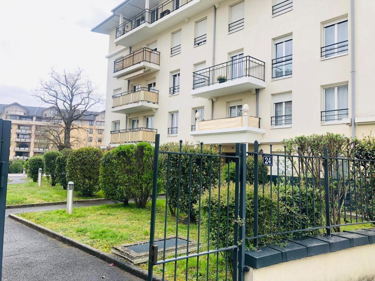 Beautiful Apartment Near Geneva Сен-Жульен-ан-Женевуа Экстерьер фото